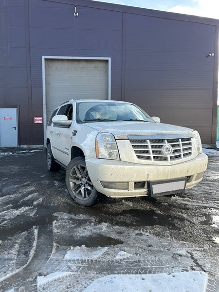 Установка ГБО на Cadillac Escalade 2011г., ГБО 4 поколения, пропан 4SAVE (Польша), двигатель 6.2 л. 8 цилиндров